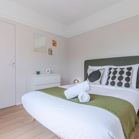 Spacious 3 Bedroom Apartment & Private Parking! Lambersart Esterno foto