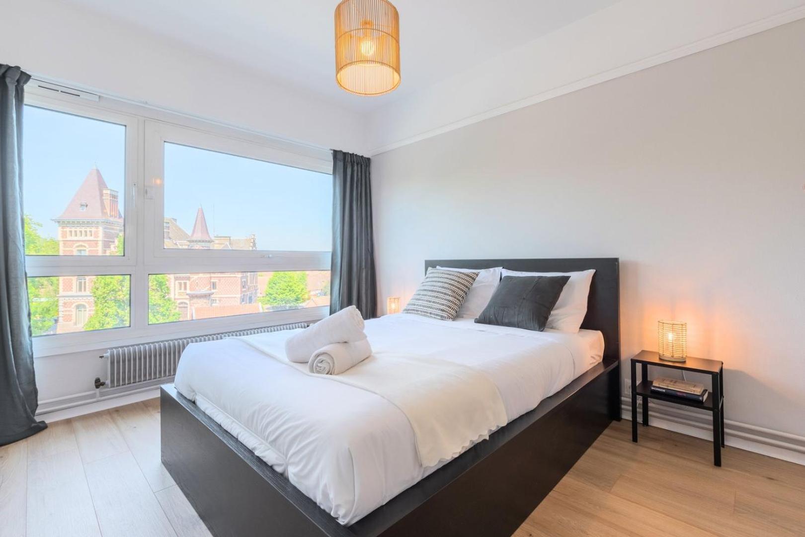 Spacious 3 Bedroom Apartment & Private Parking! Lambersart Esterno foto