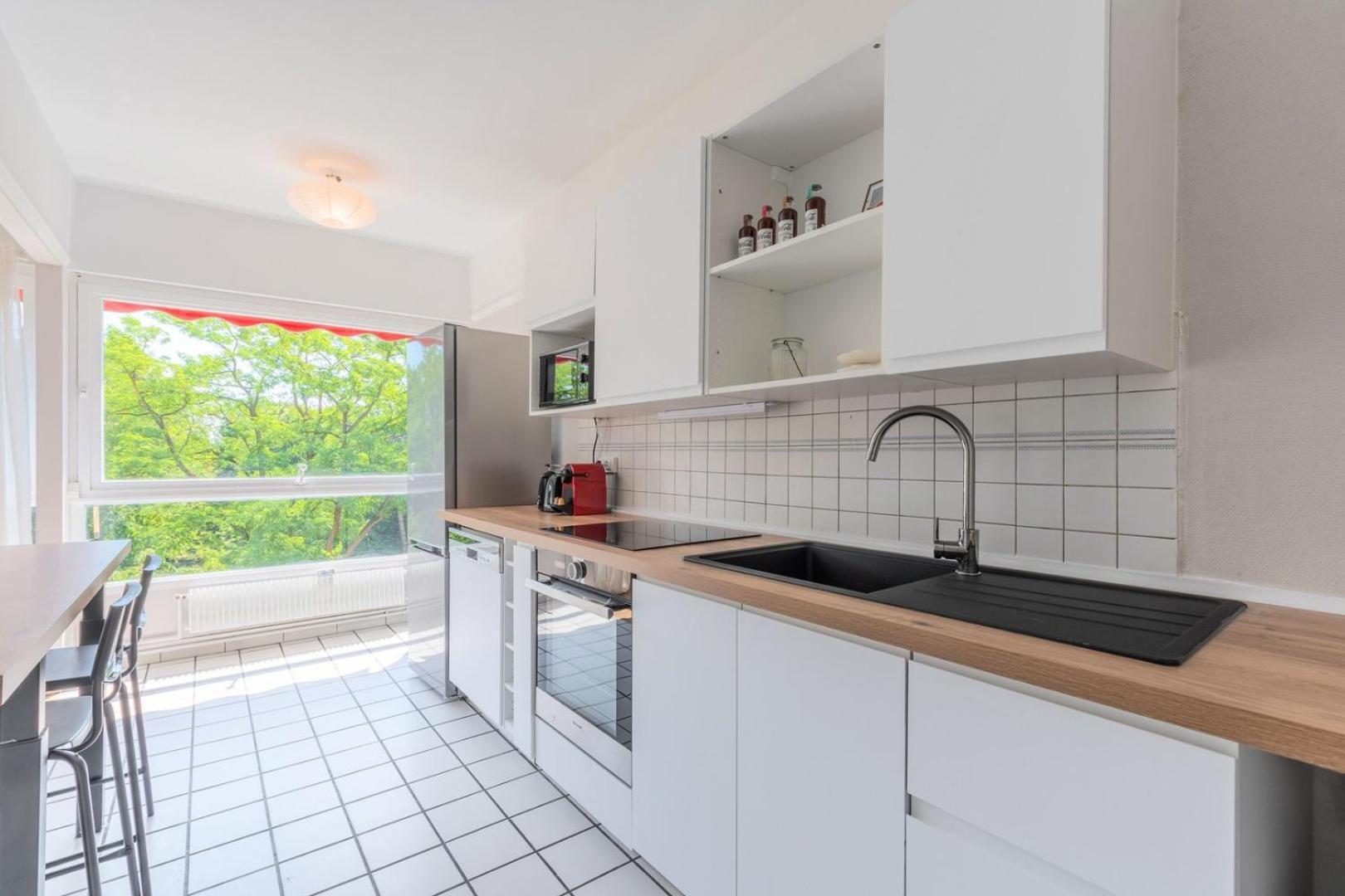 Spacious 3 Bedroom Apartment & Private Parking! Lambersart Esterno foto